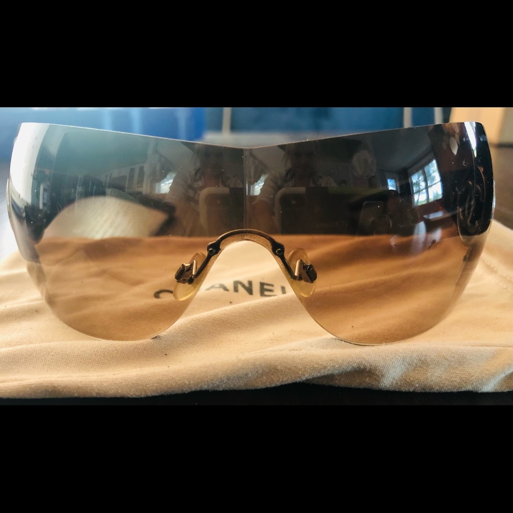 Gorgeous Chanel sunglasses!